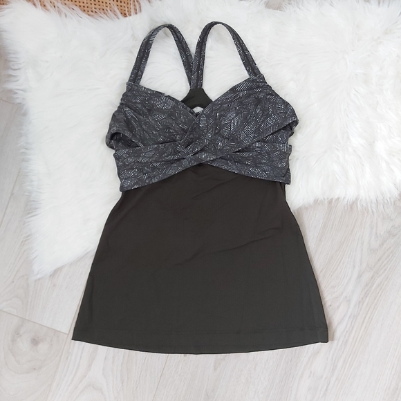 ⭐ HOST PICK ⭐Lululemon Wrap It Up Tank Top - Picture 3 of 9